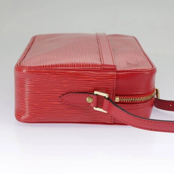 LOUIS VUITTON Epi Trocadero 27 Shoulder Bag Red - Picture 4 of 16